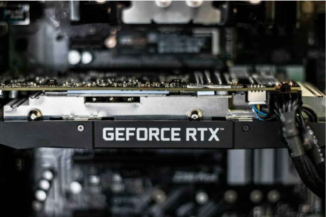 Zotac Gaming GeForce RTX 4090 AMP Extreme AIRO vs Zotac GeForce RTX 4080 Apocalypse OC